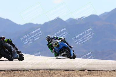 media/Dec-08-2024-CVMA (Sun) [[267e5a7075]]/Race 4-Amateur Supersport Middleweight/